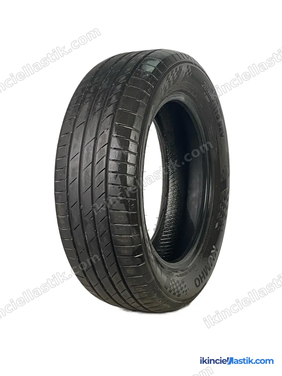 Kumho Ecsta Ps71 205/60R16 92V 6mm 2.El Yaz Lastiği (2022)